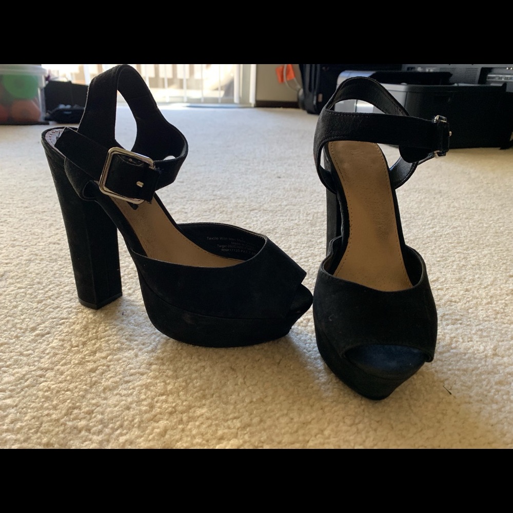 High heeled Platform